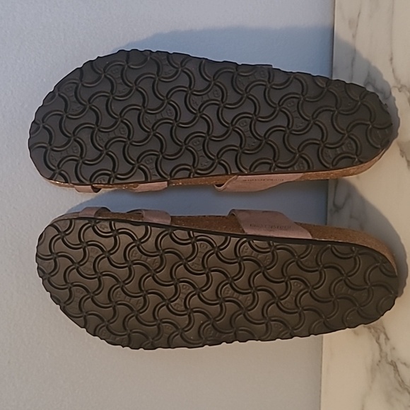 Birkenstock Mayari Taupe Tan Leather Thong Strappy Sandals W8 M6 Boho Casual - Picture 11 of 12